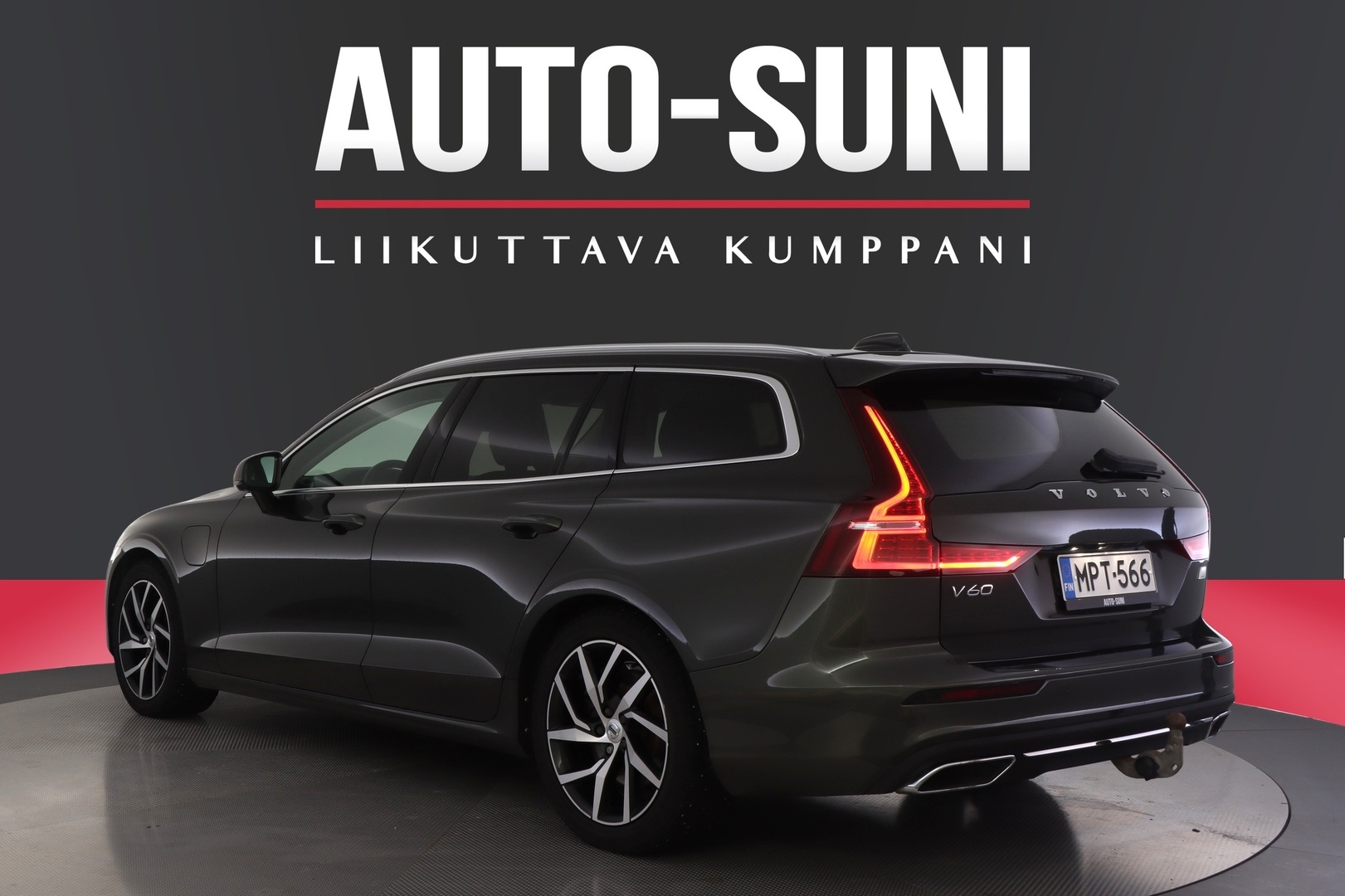 VOLVO V60 2021