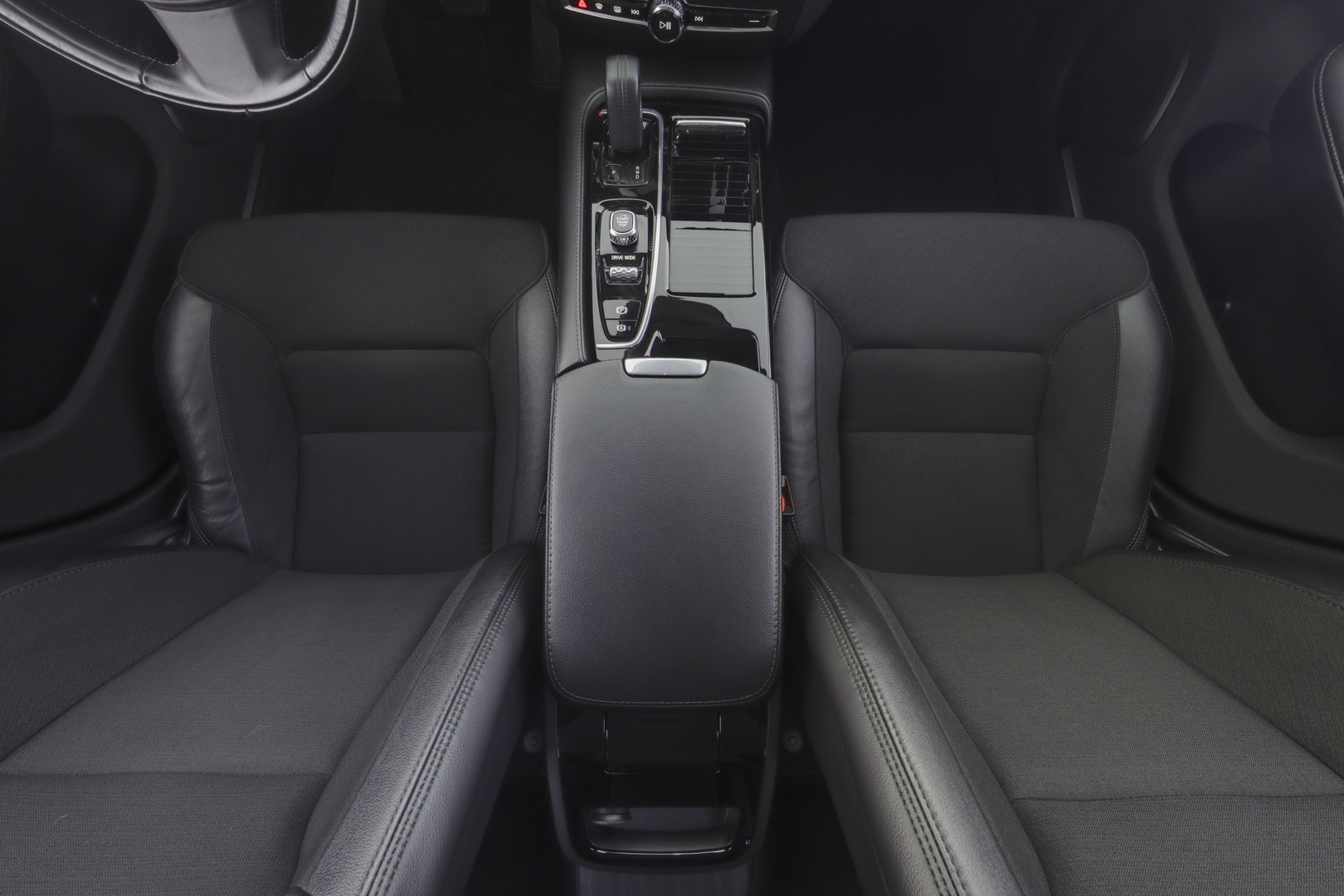 VOLVO V60 2021