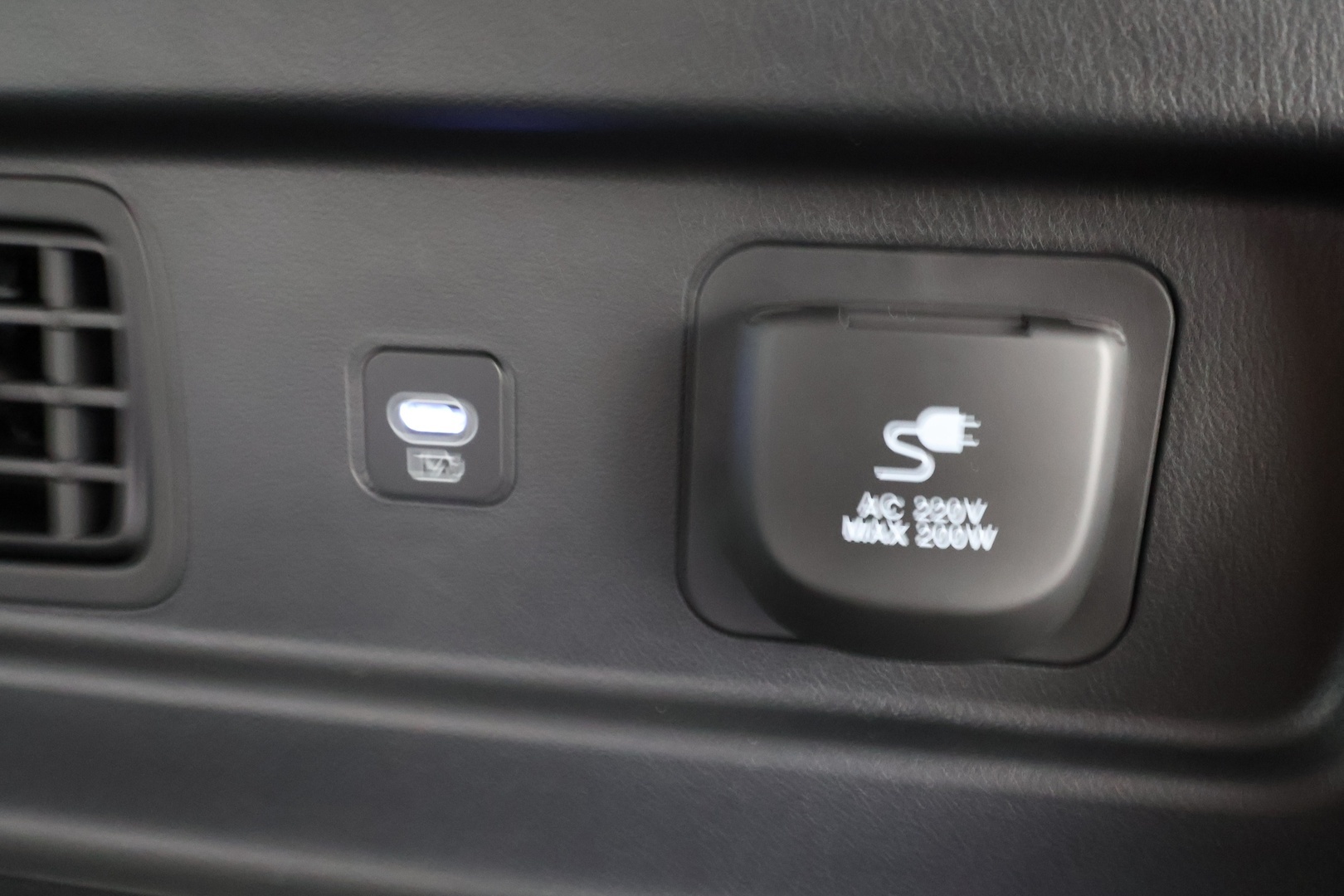 HYUNDAI Santa Fe 2026