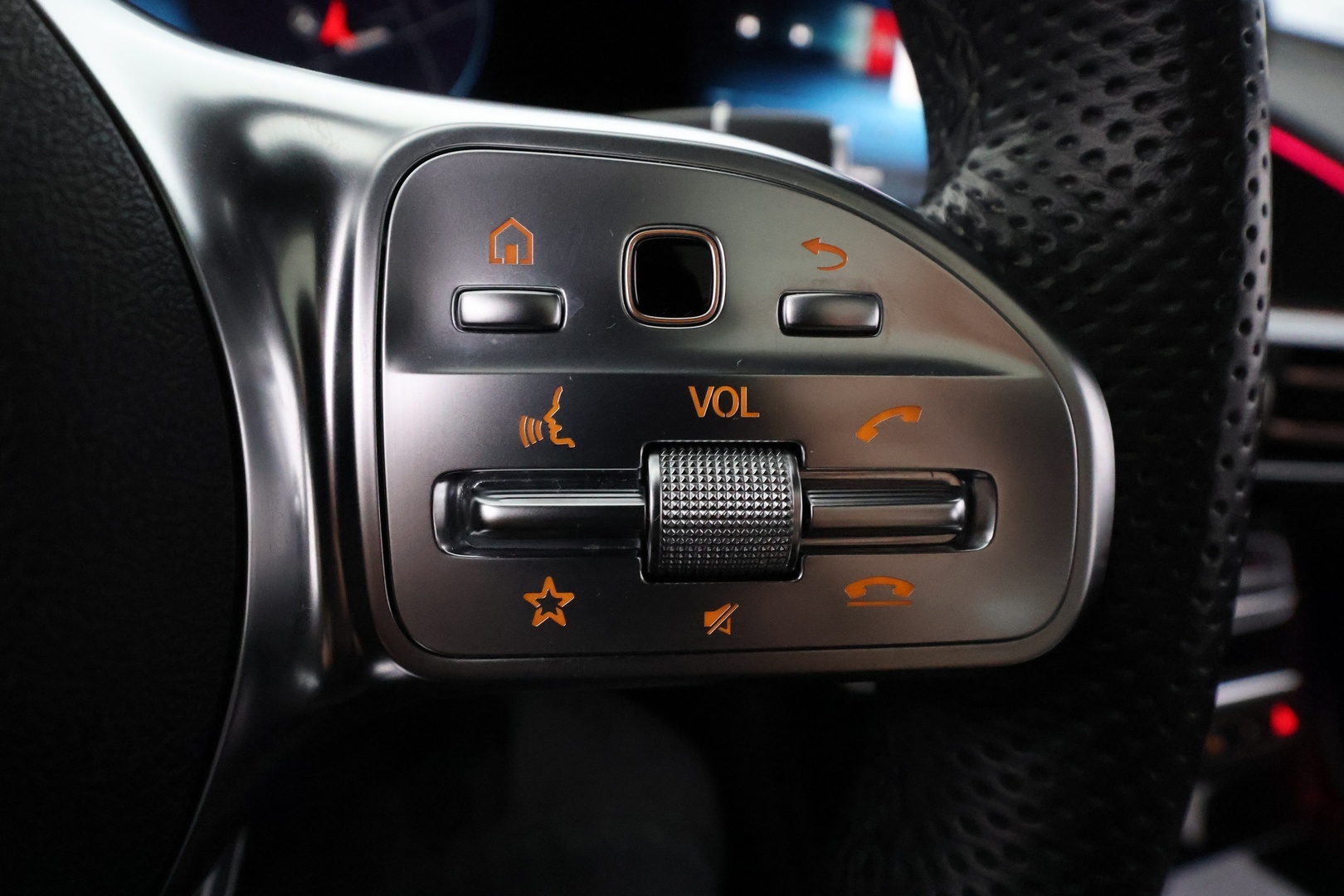 MERCEDES-BENZ EQC 2022