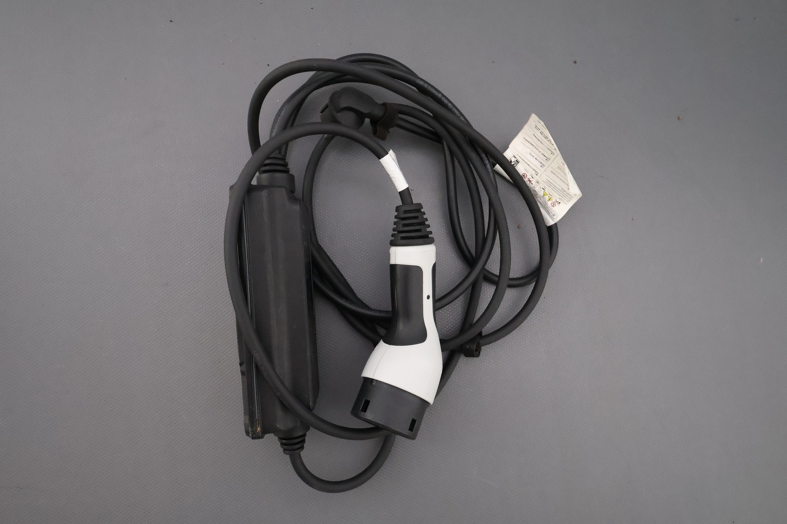 MERCEDES-BENZ EQC 2022