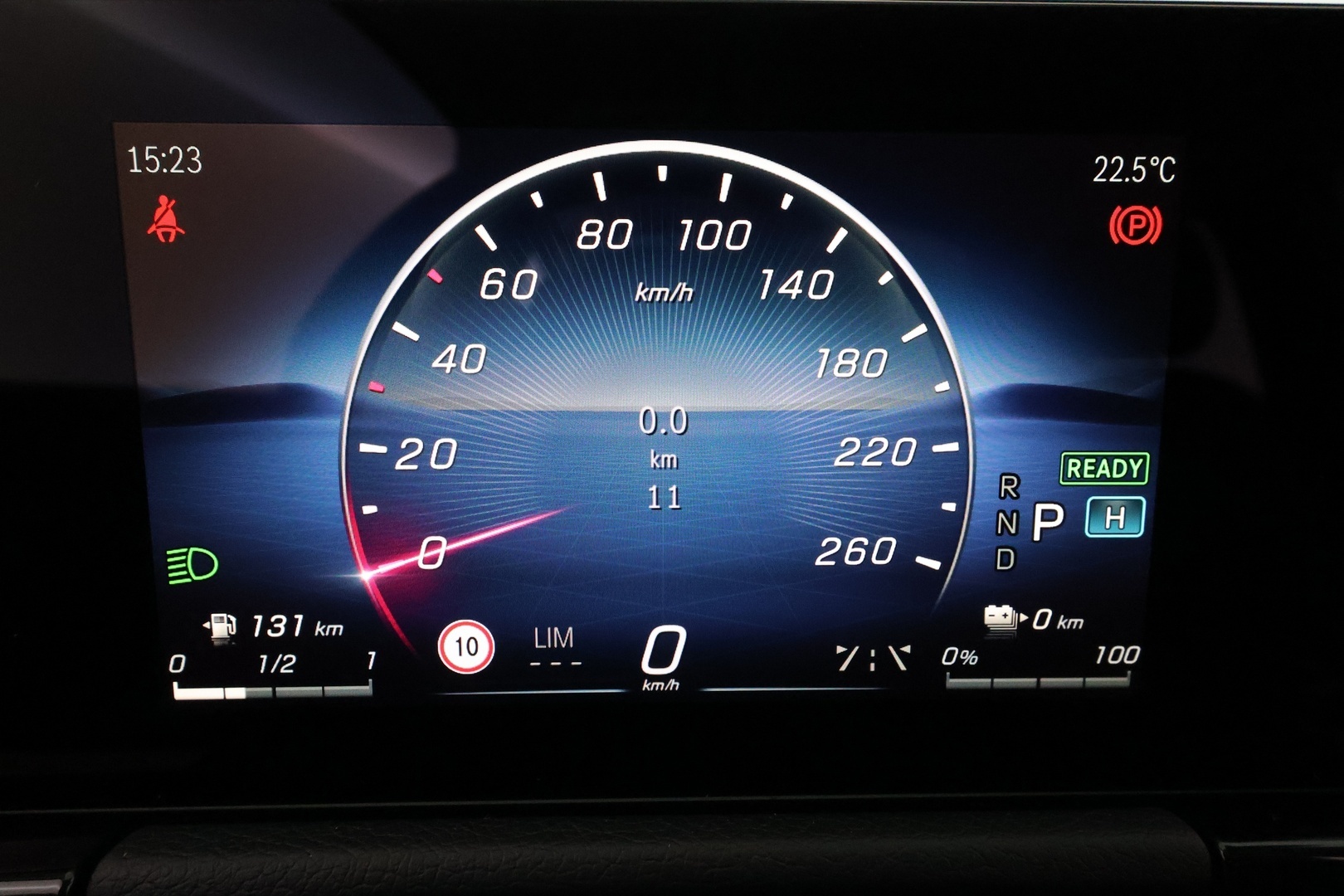 MERCEDES-BENZ GLA 2026