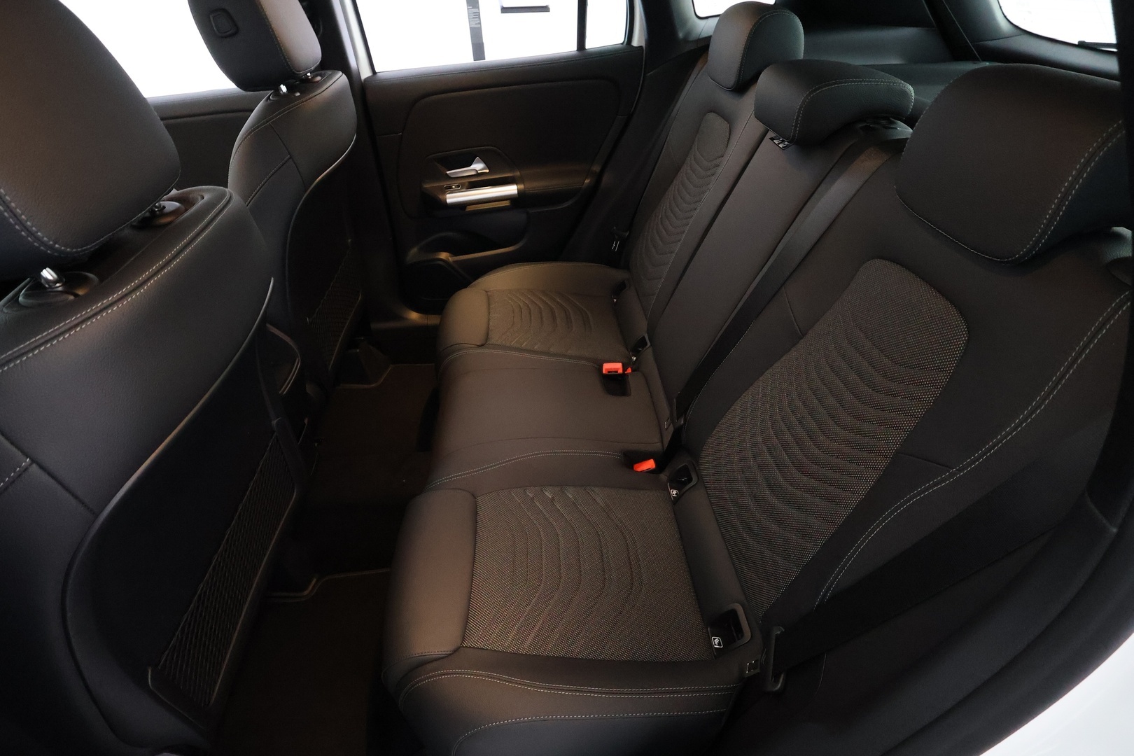 MERCEDES-BENZ GLA 2026