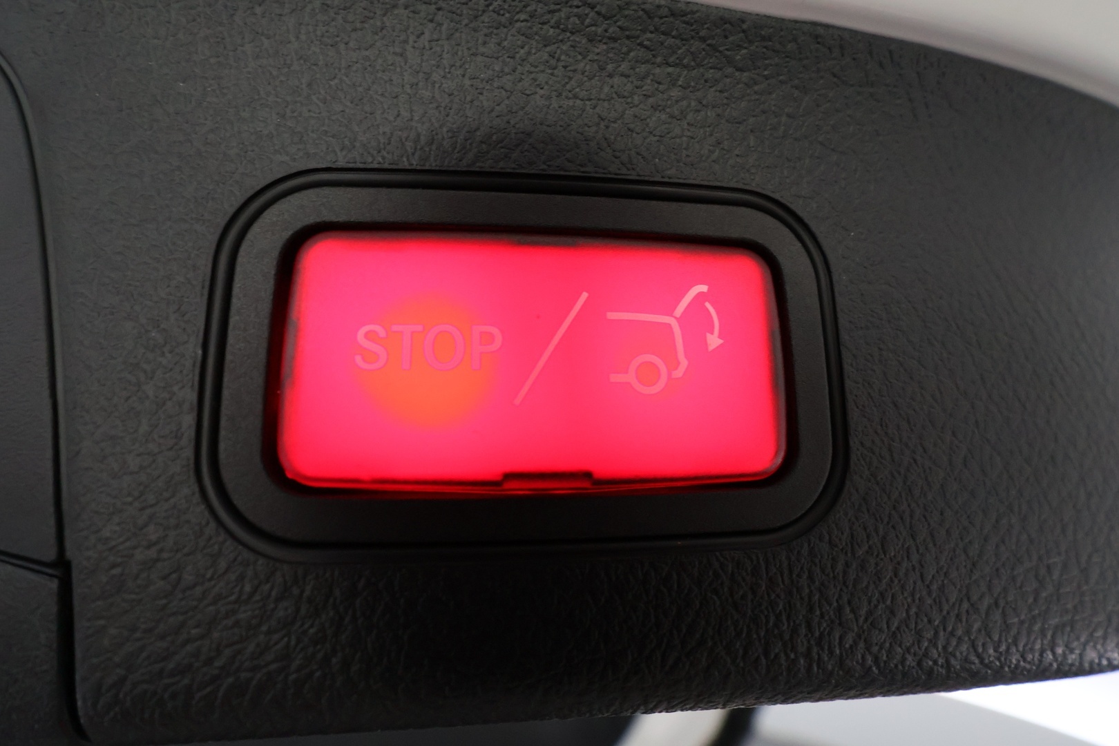 MERCEDES-BENZ GLA 2026