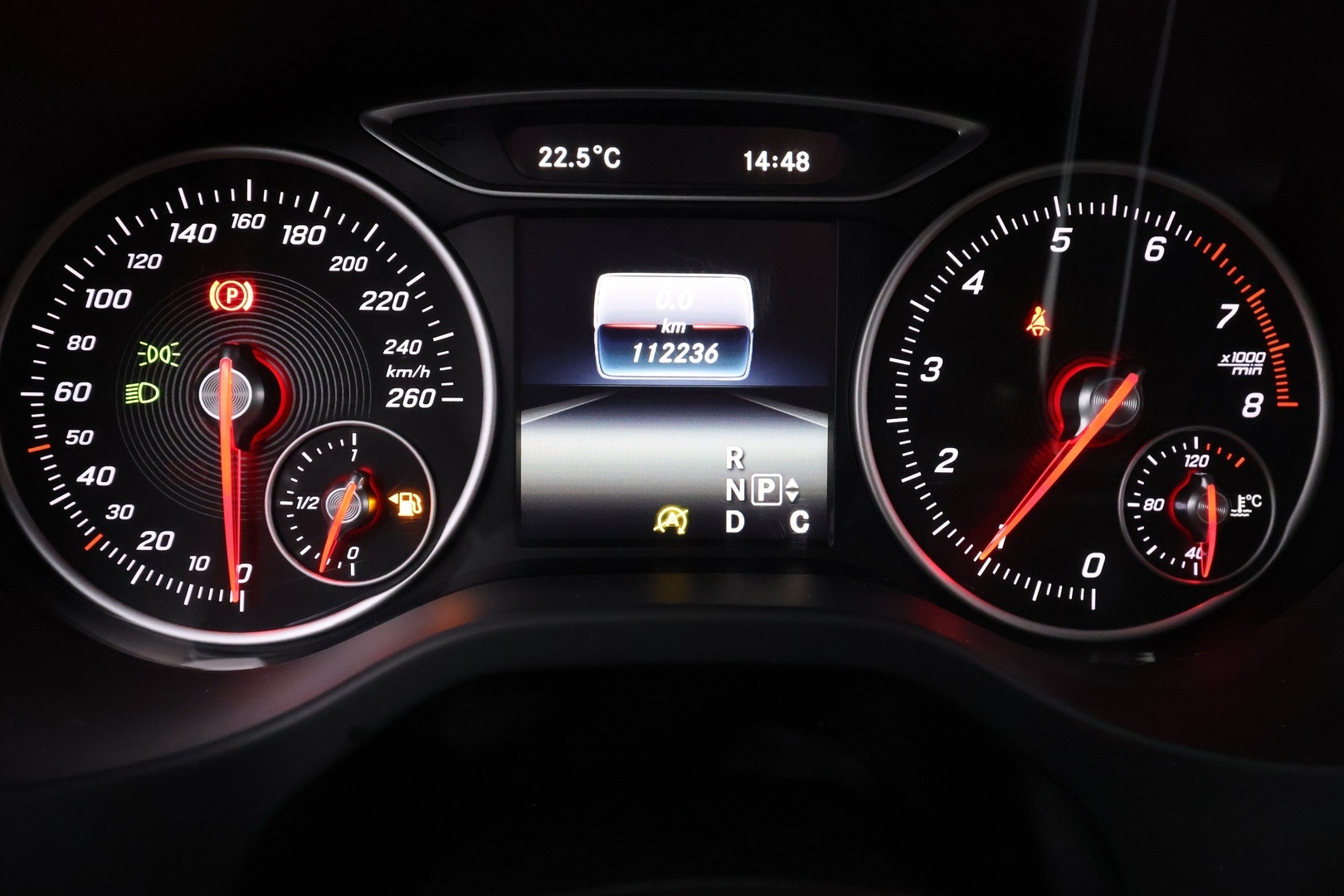 MERCEDES-BENZ A 2016