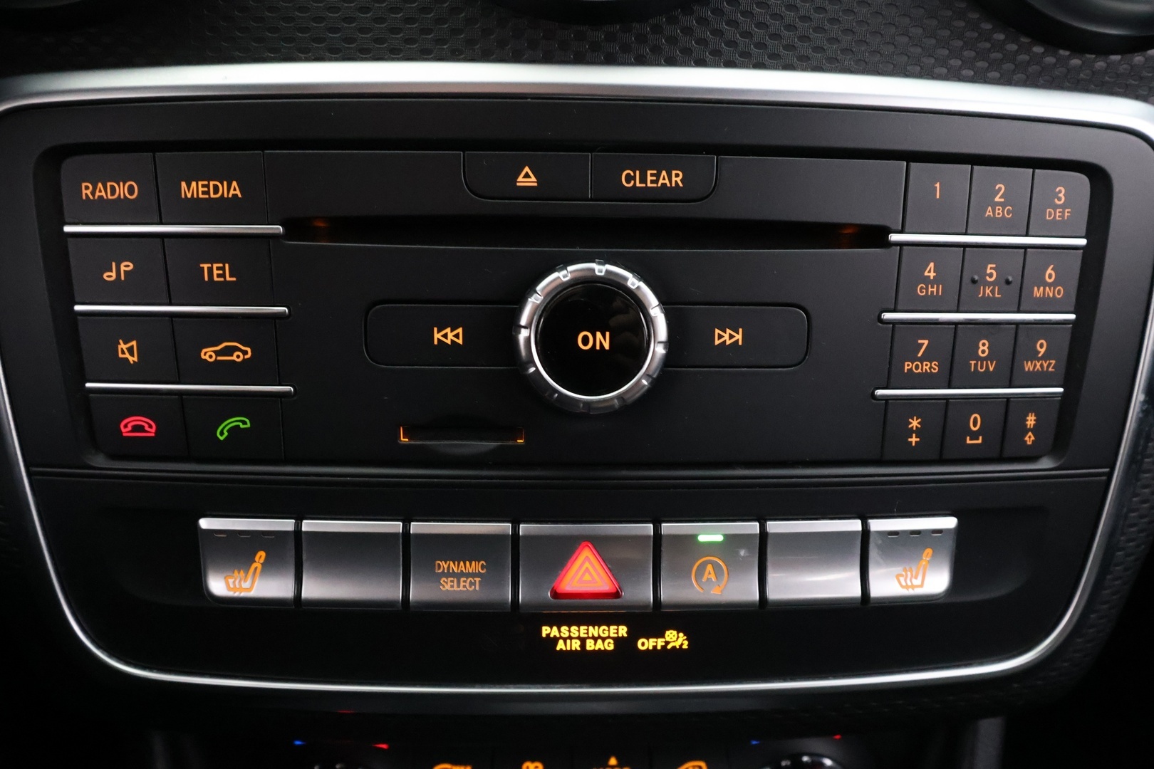 MERCEDES-BENZ A 2016