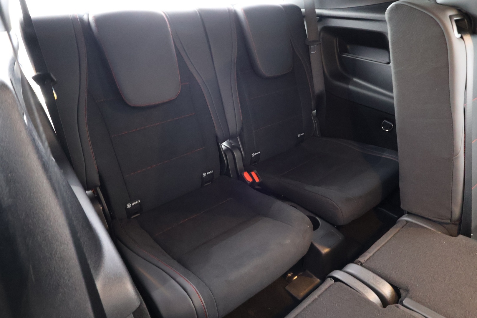 MERCEDES-BENZ GLB 2026