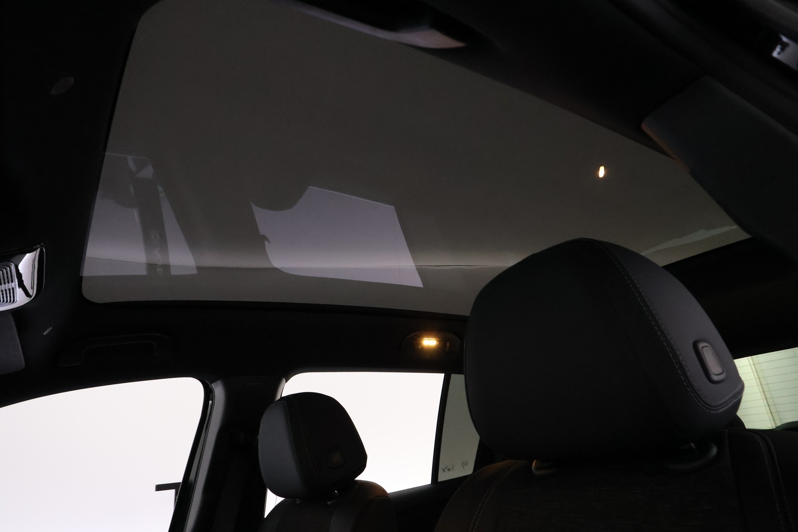 MERCEDES-BENZ GLB 2026