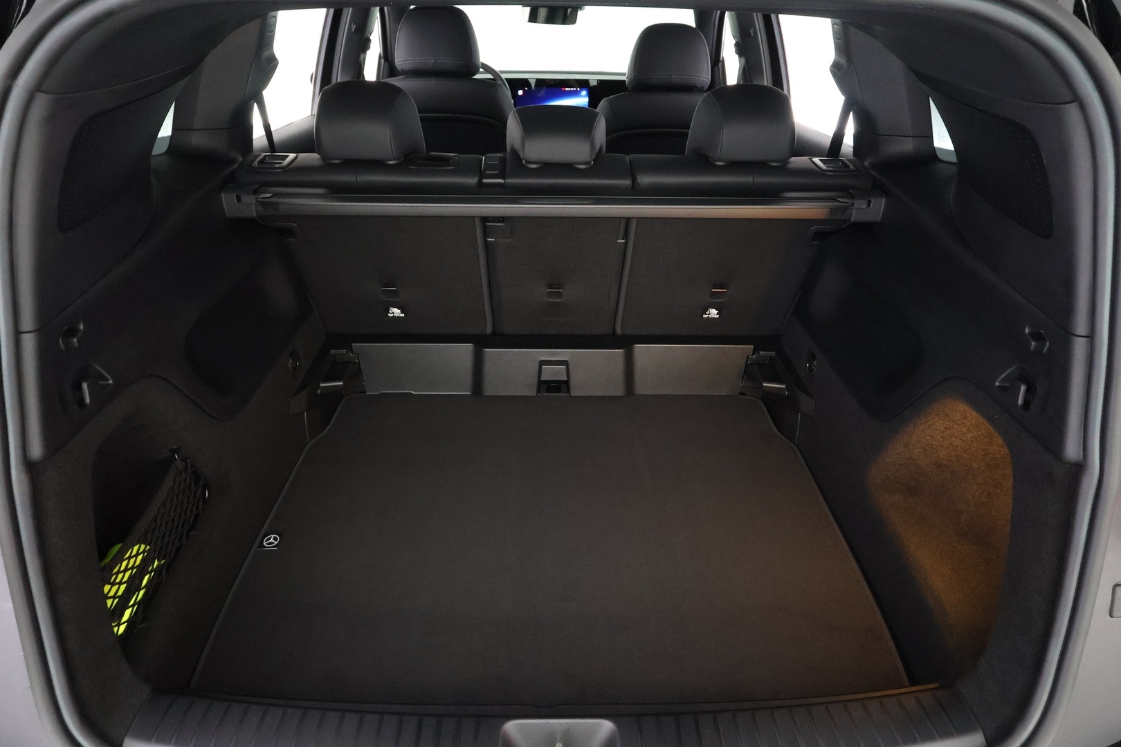 MERCEDES-BENZ GLB 2026