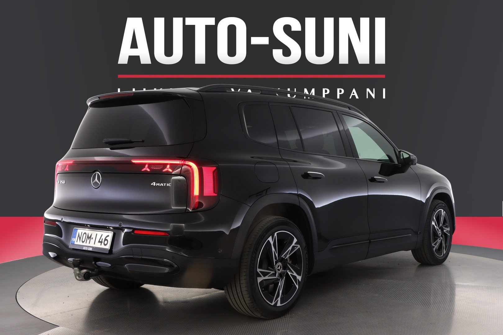 MERCEDES-BENZ GLB 2026