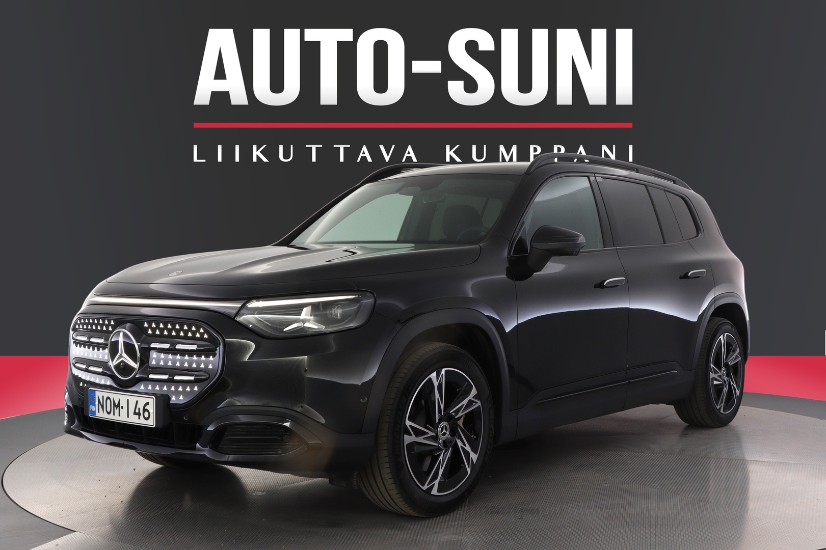 MERCEDES-BENZ GLB 2026