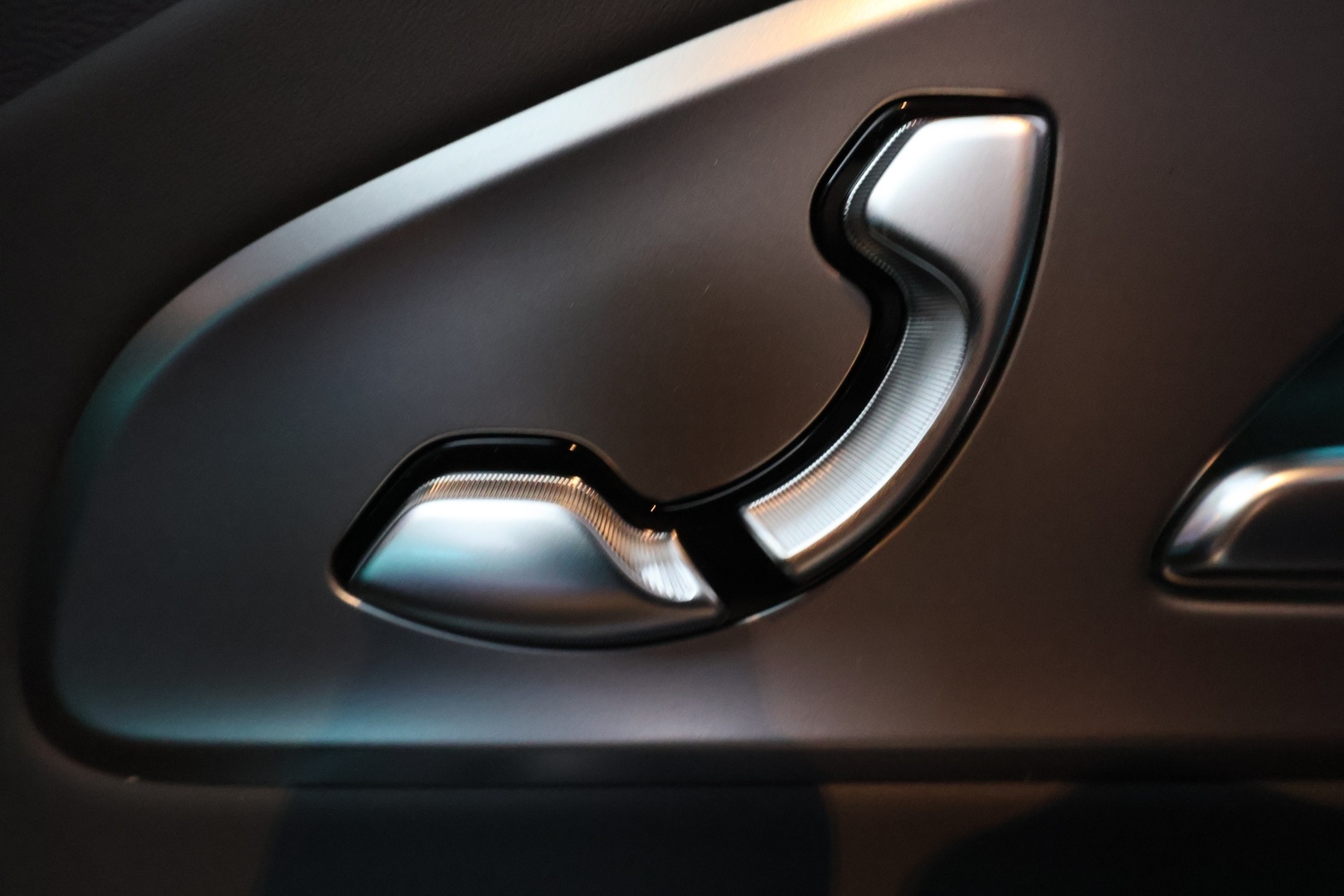 MERCEDES-BENZ CLA 2025