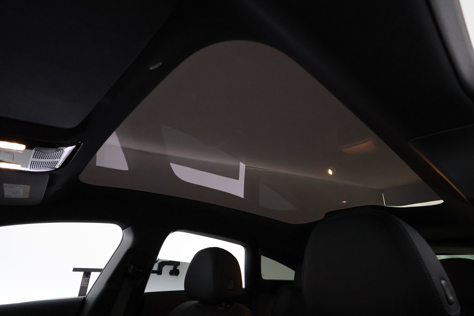 MERCEDES-BENZ CLA 2025
