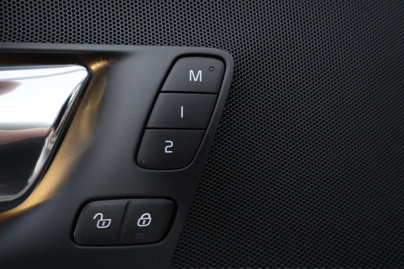 VOLVO XC60 23