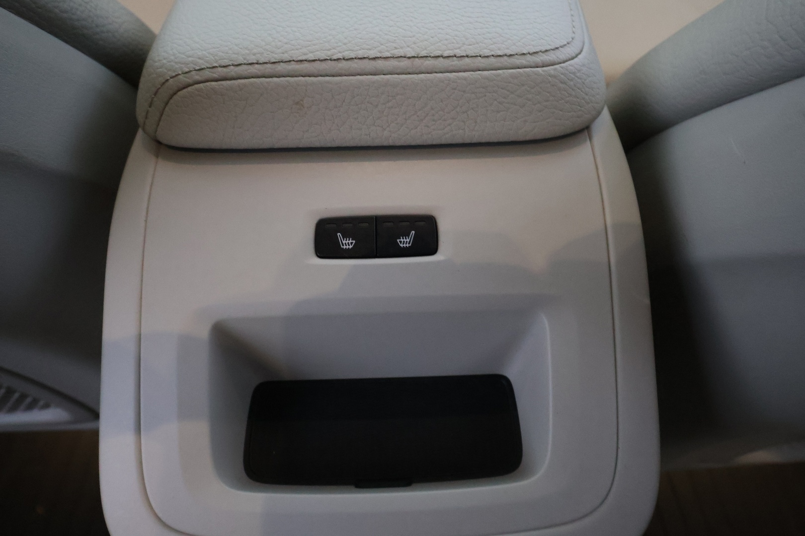 VOLVO XC60 25
