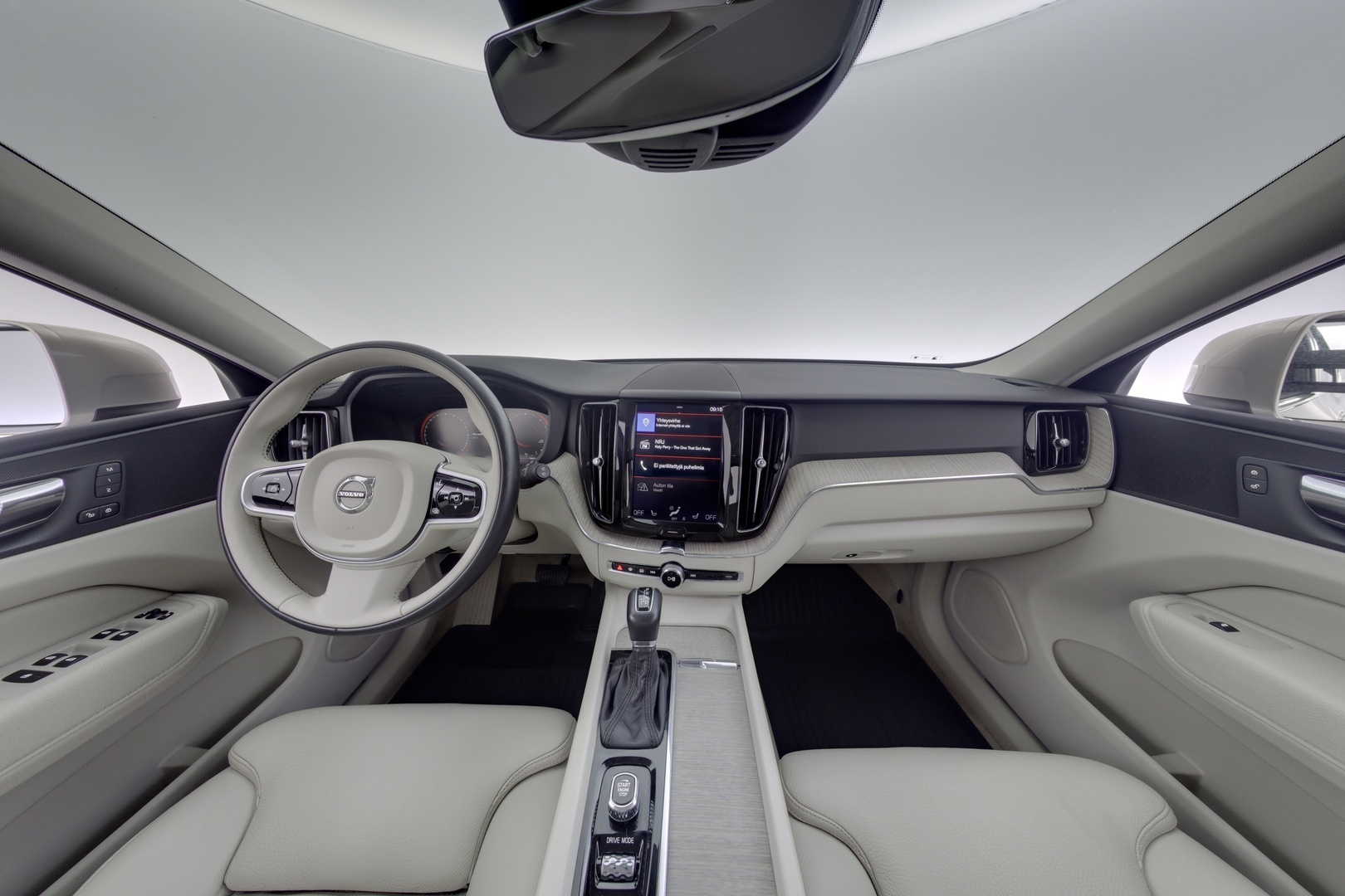 VOLVO XC60 7