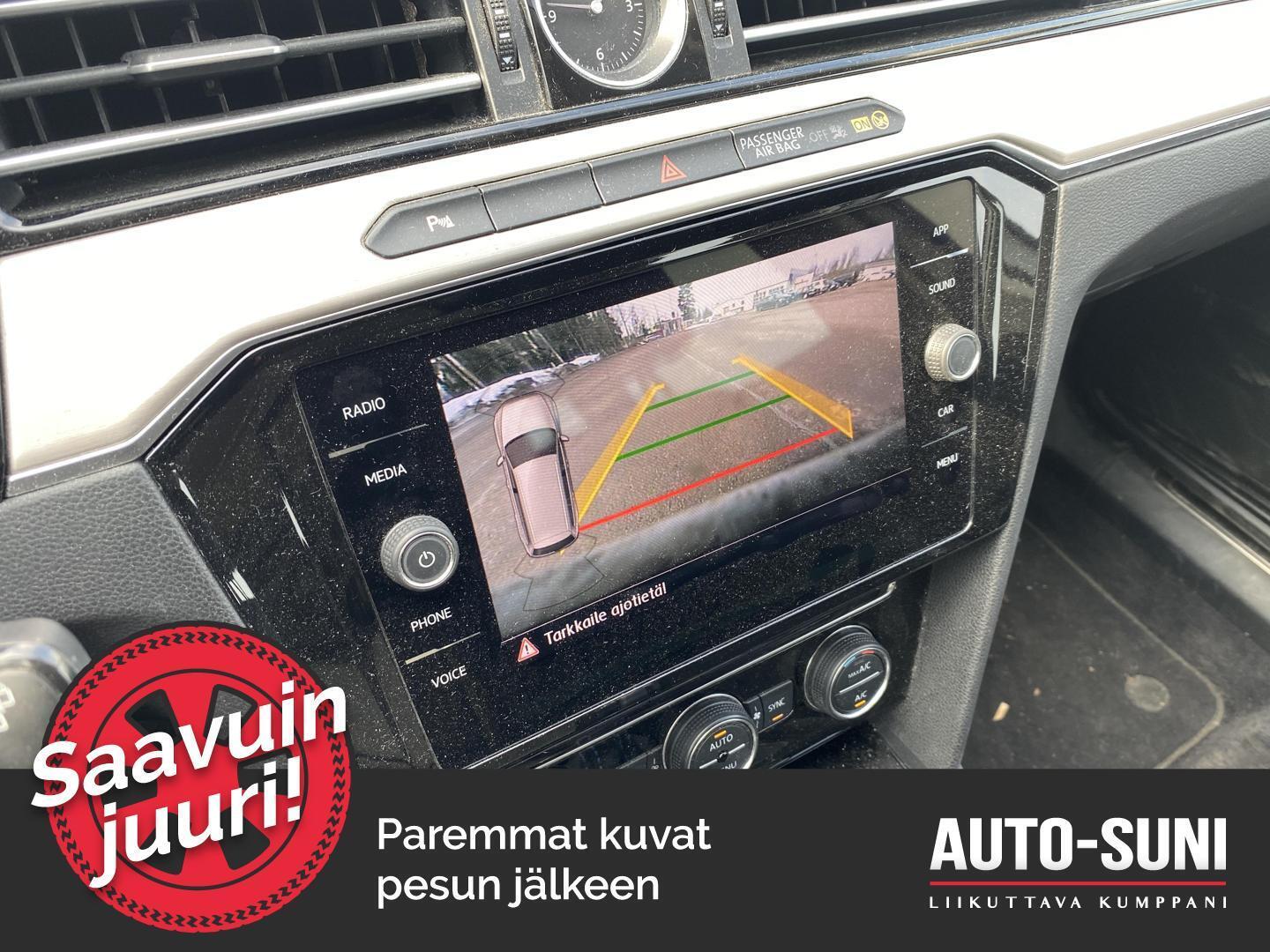 VOLKSWAGEN Passat 2018