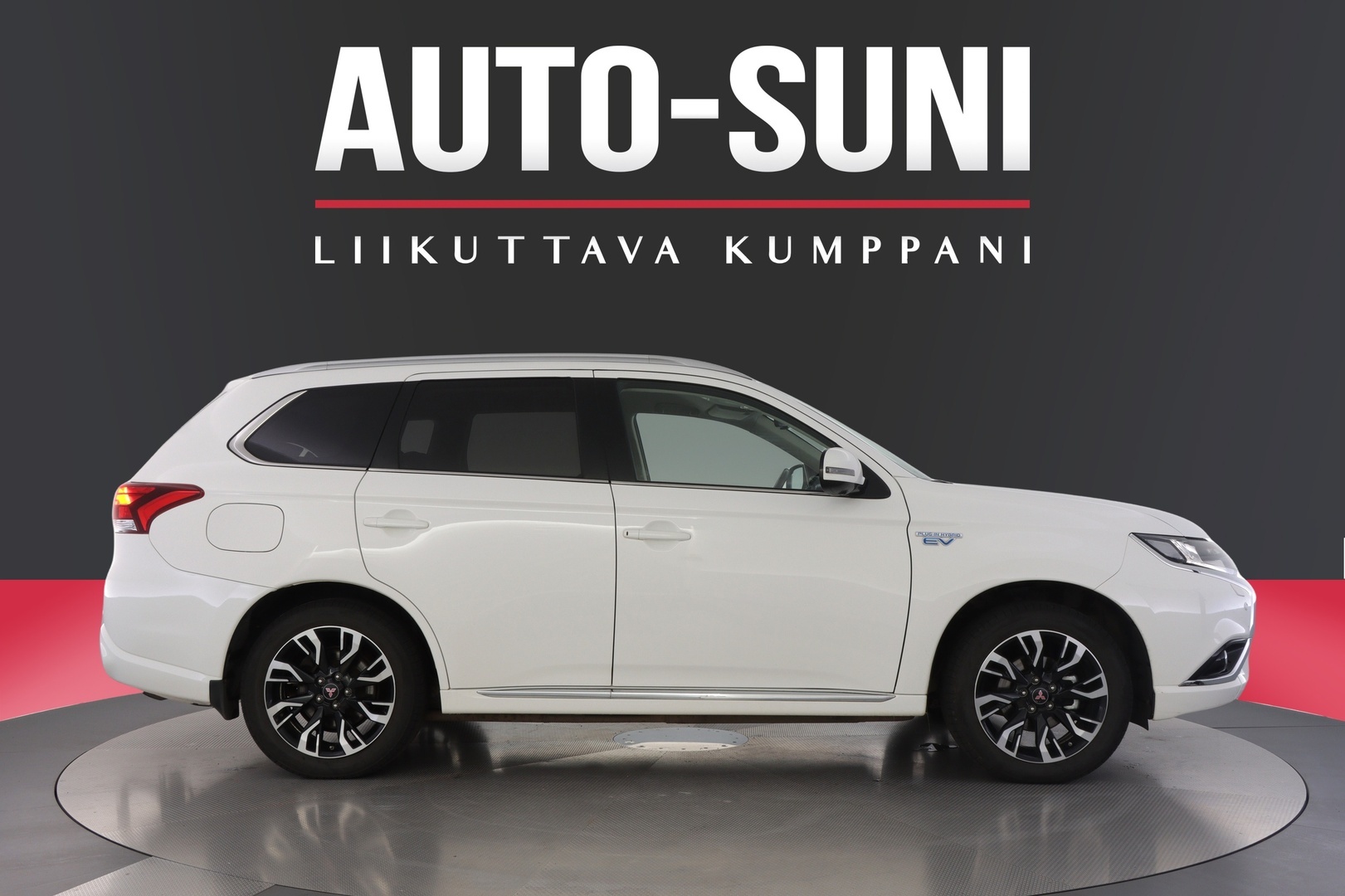 MITSUBISHI Outlander PHEV 2016