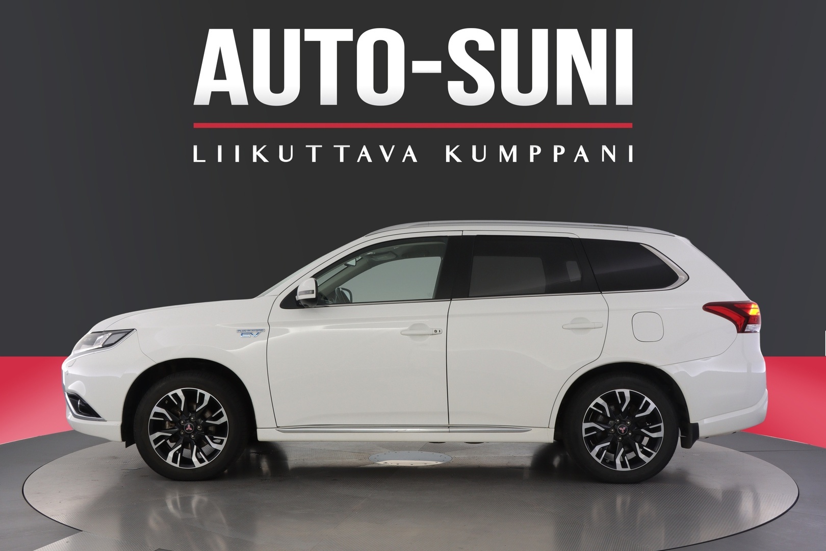 MITSUBISHI Outlander PHEV 2016