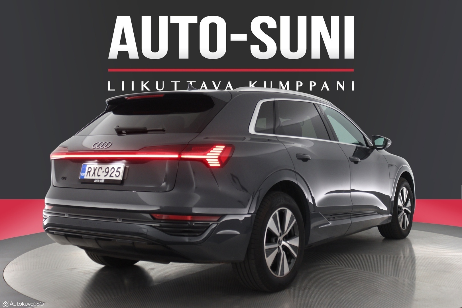 AUDI Q8 e-tron 2024