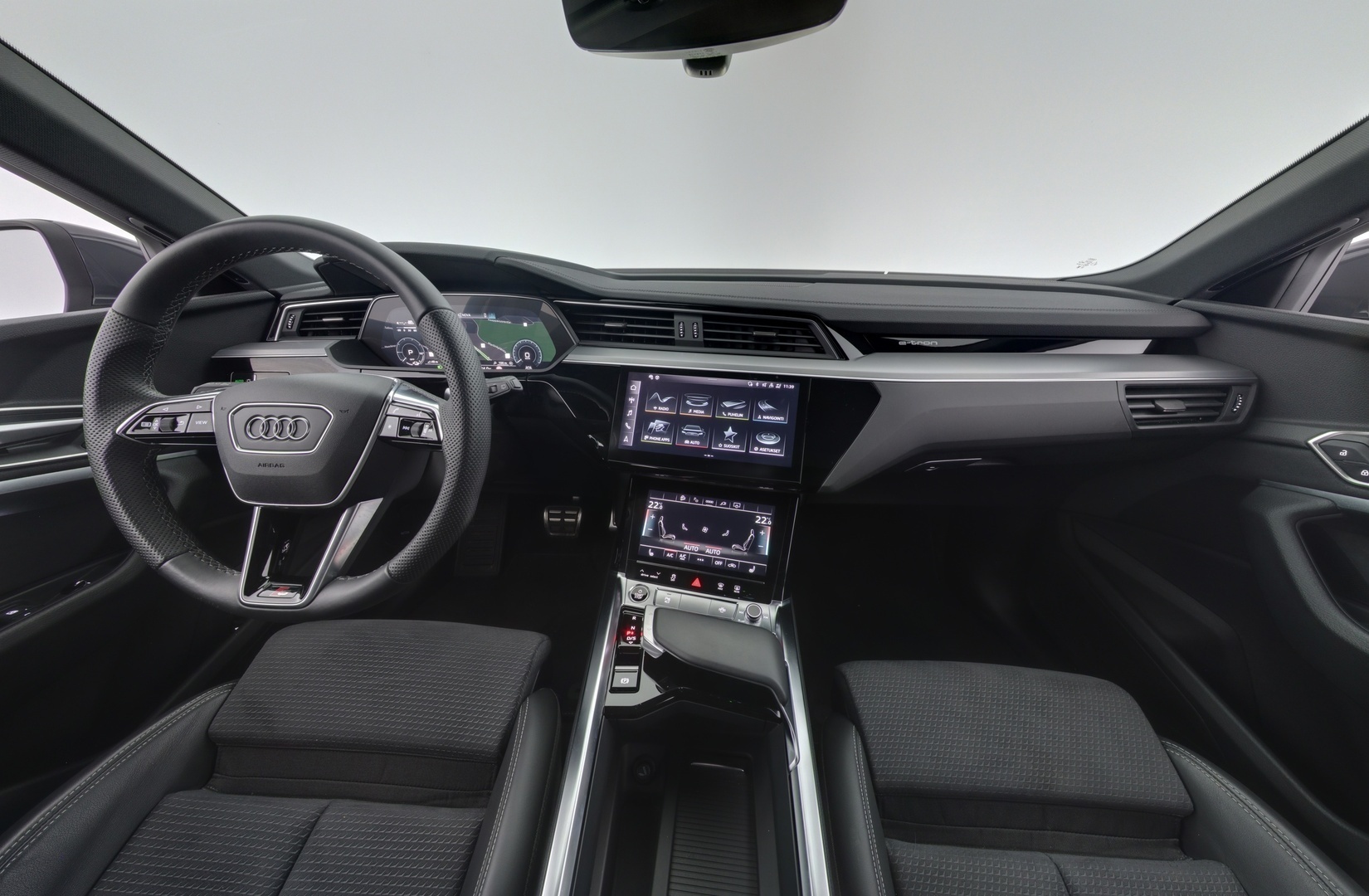 AUDI Q8 e-tron 2024