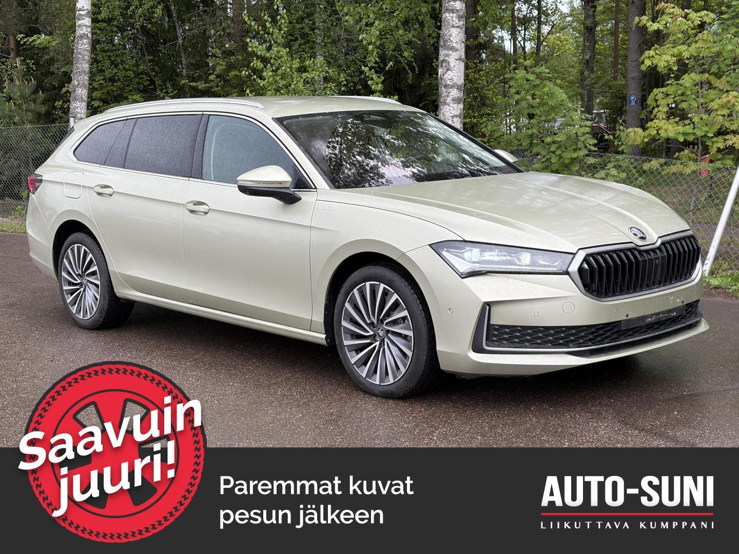SKODA Superb 2025
