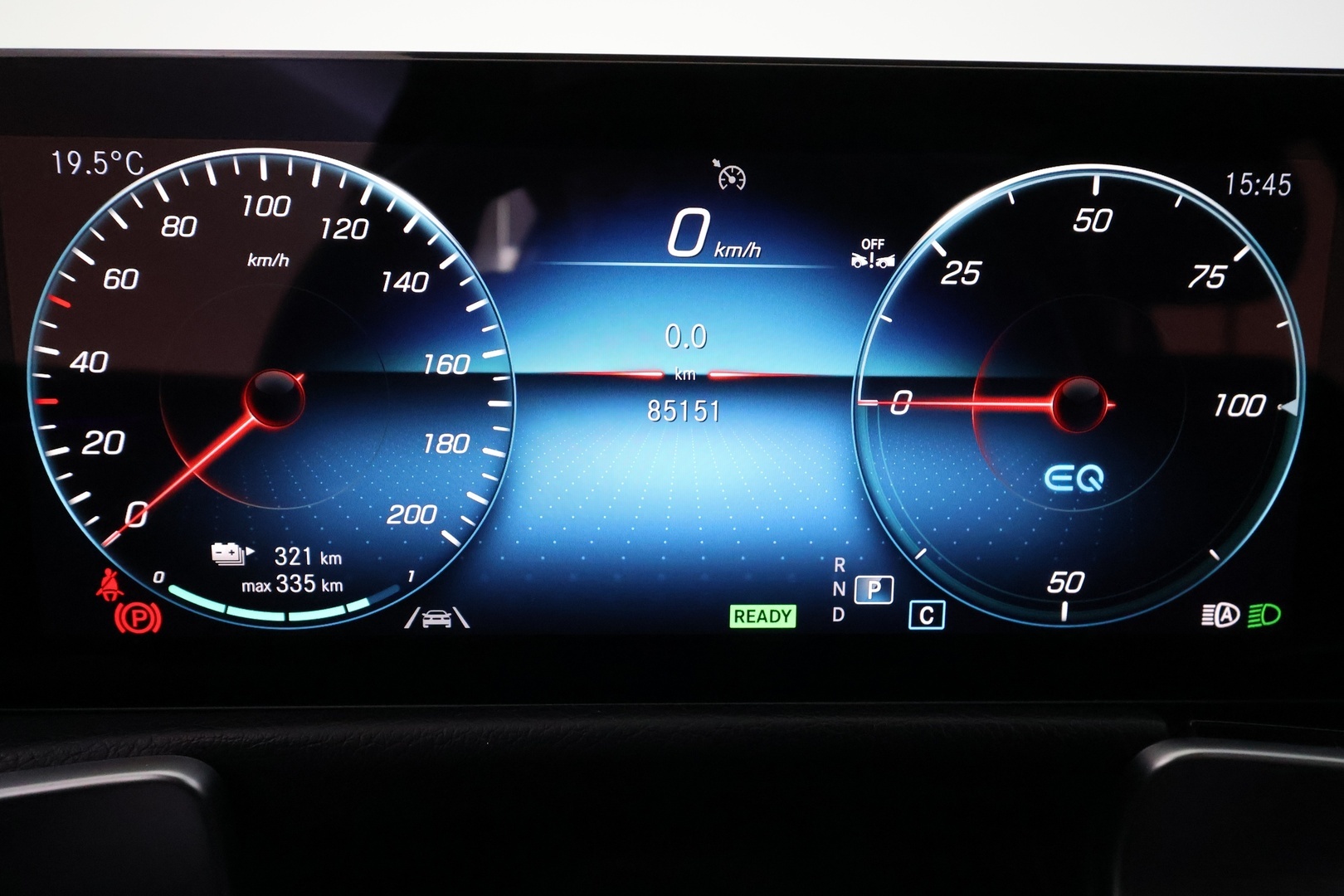 MERCEDES-BENZ EQB 2023