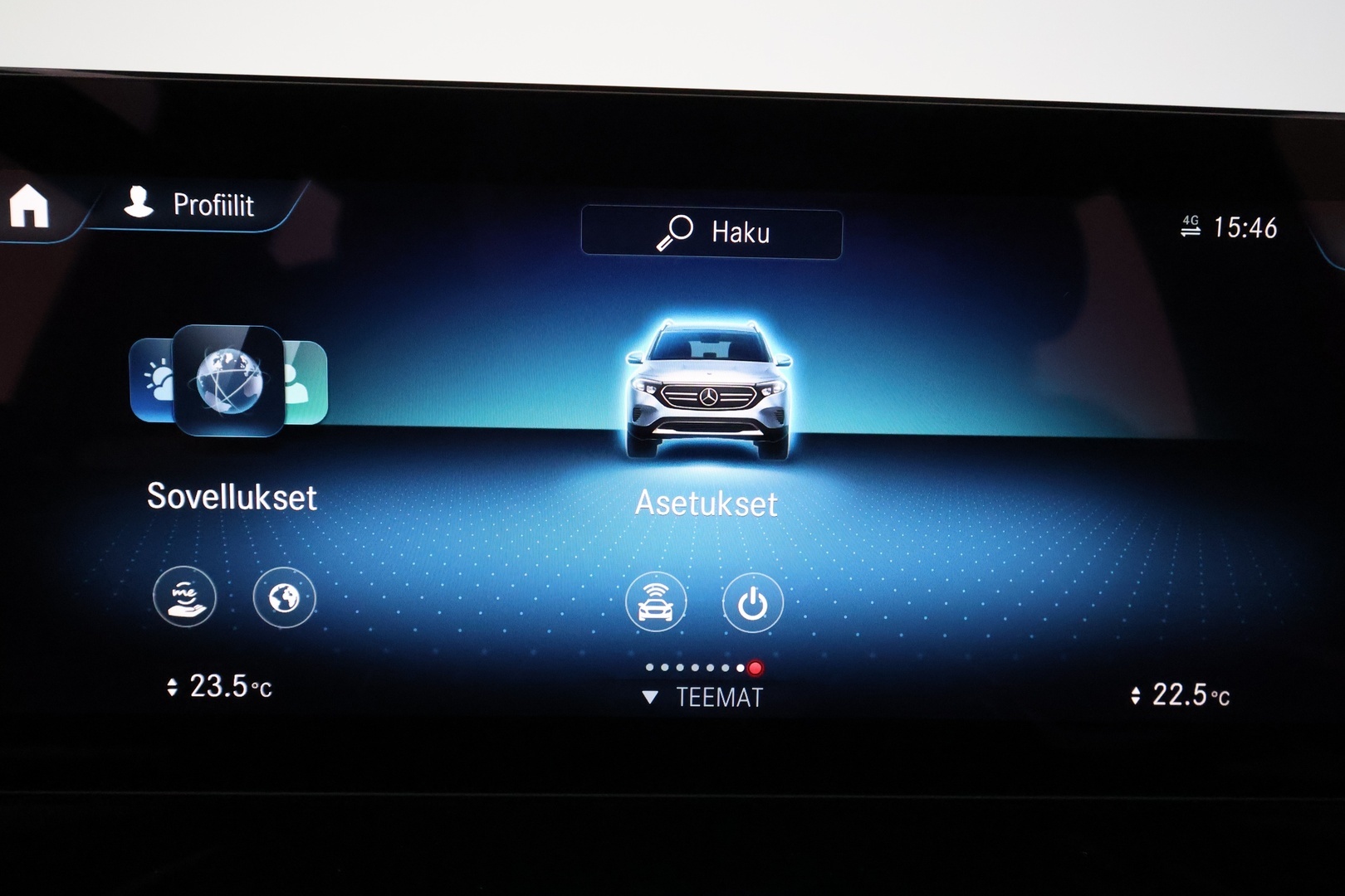 MERCEDES-BENZ EQB 2023