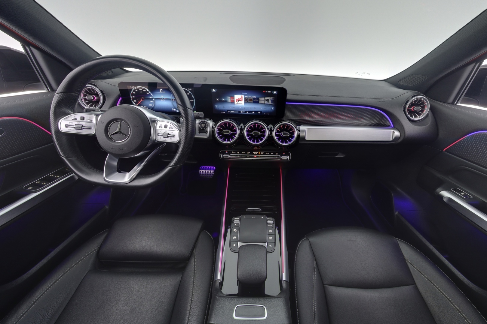 MERCEDES-BENZ EQB 2023