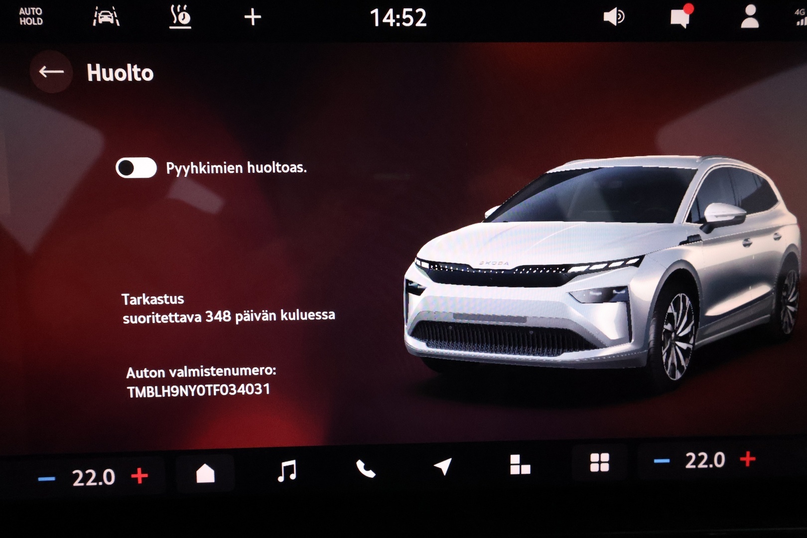 SKODA Enyaq 13