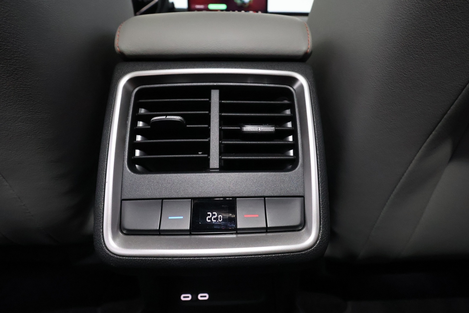 SKODA Enyaq 27