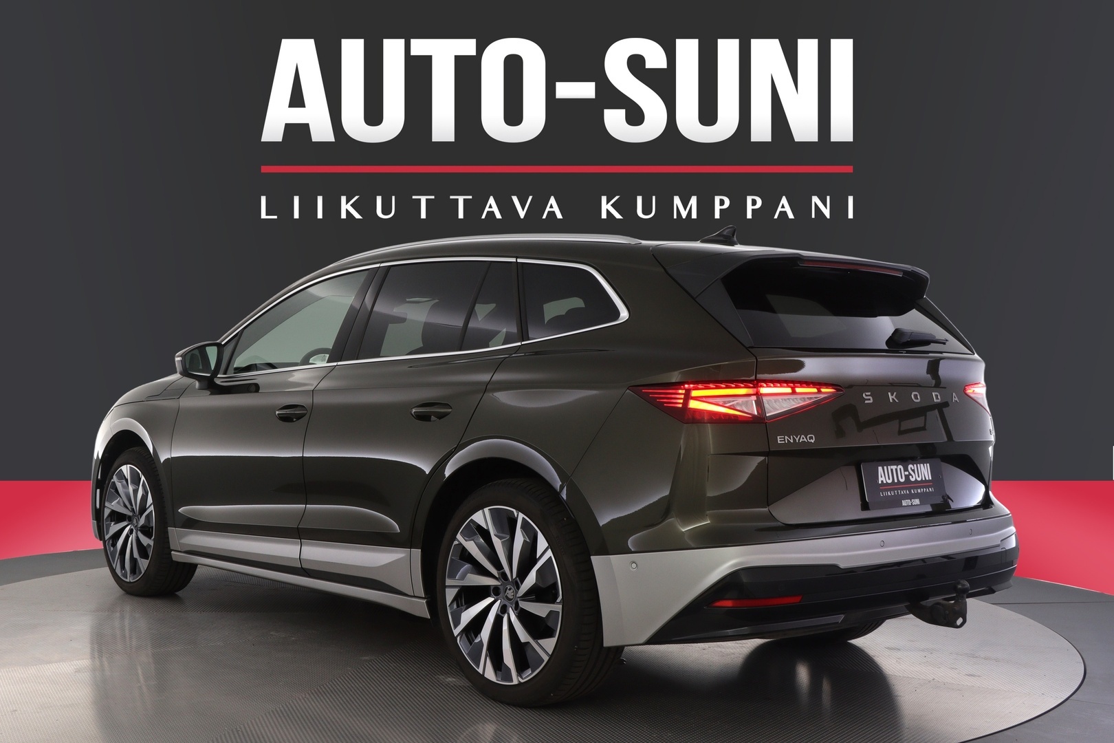 SKODA Enyaq 4