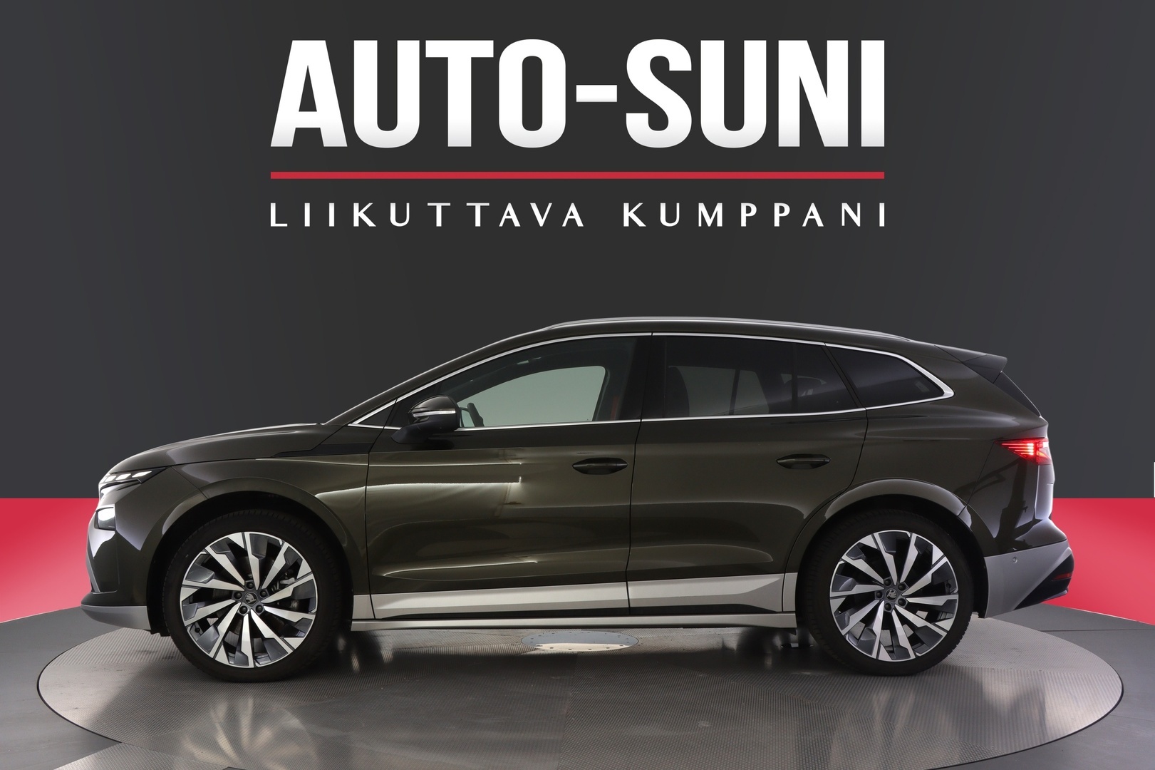 SKODA Enyaq 5