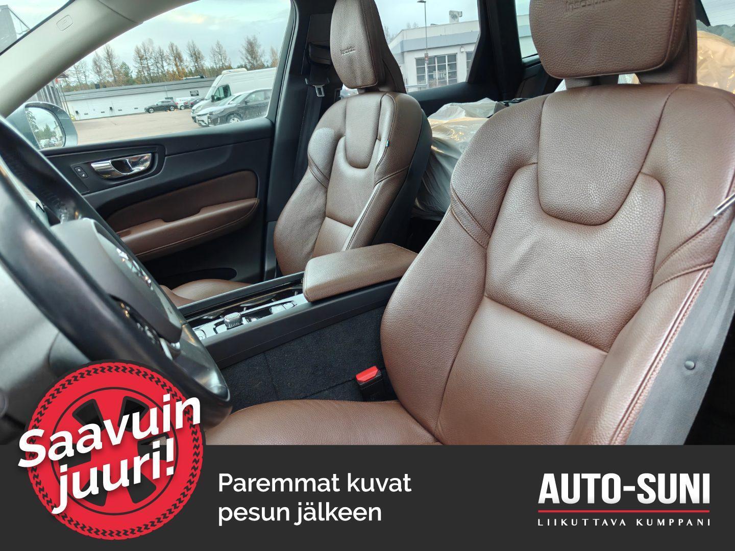 VOLVO XC60 2020