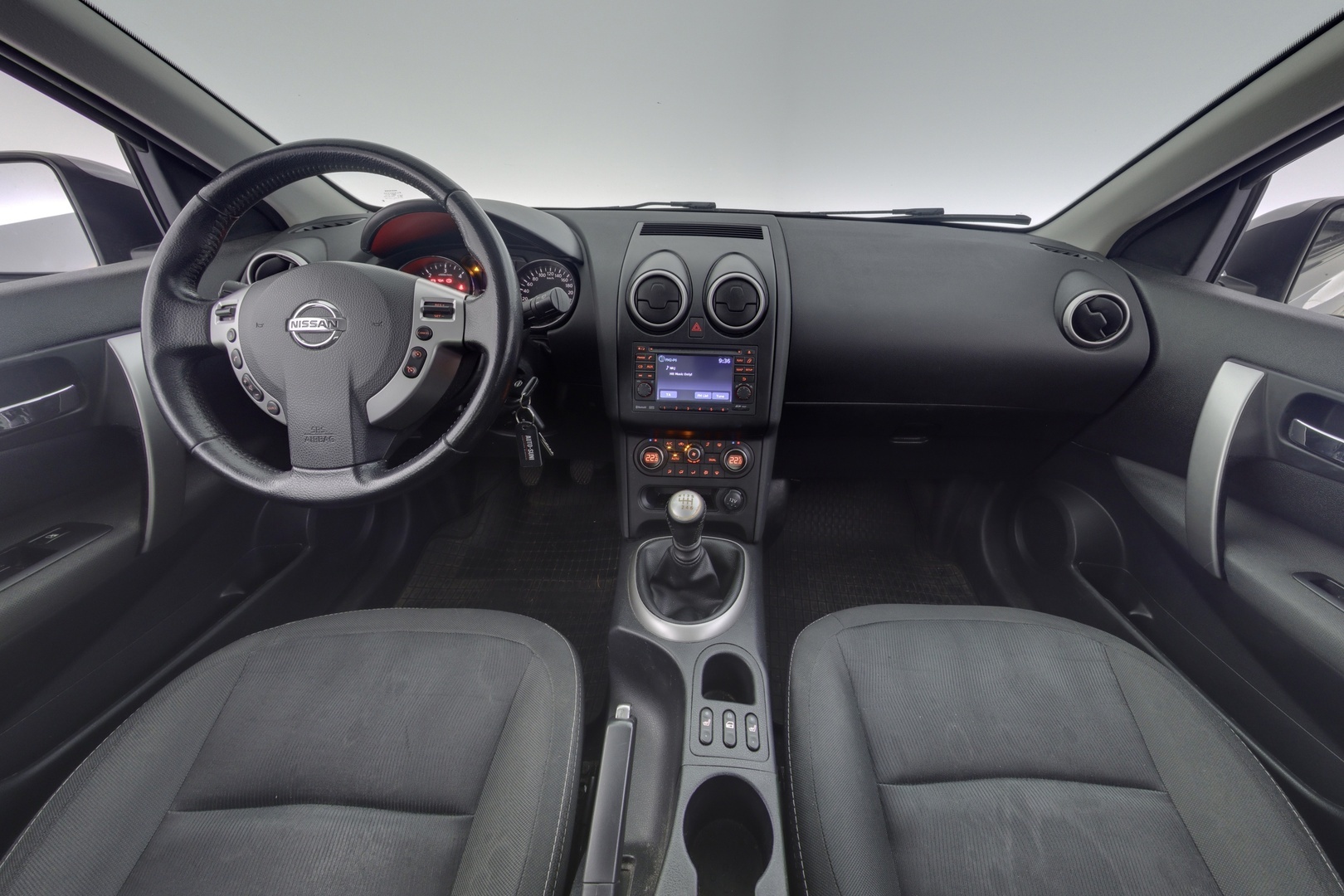 NISSAN Qashqai 2011