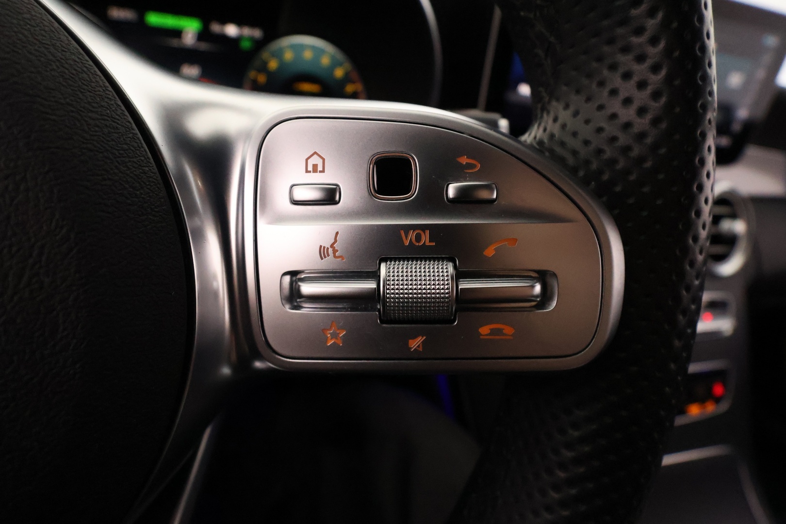 MERCEDES-BENZ C 2020