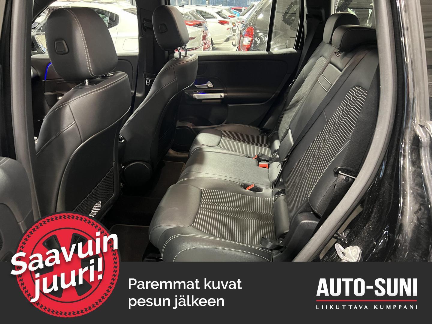 MERCEDES-BENZ EQB 2022