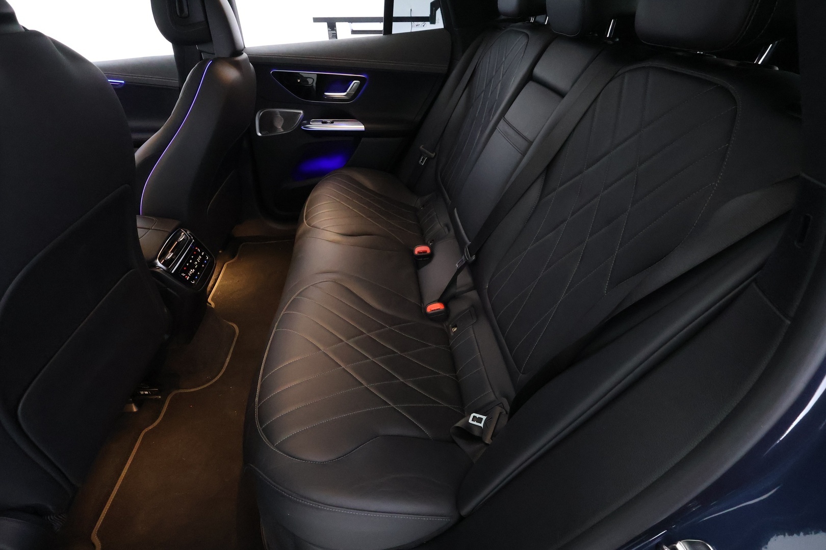 MERCEDES-BENZ EQE SUV 2023