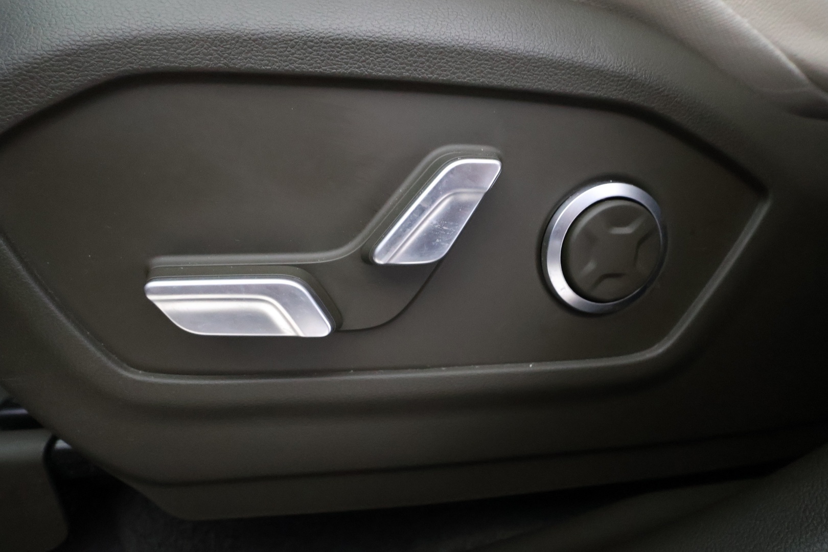 HYUNDAI Santa Fe 2025