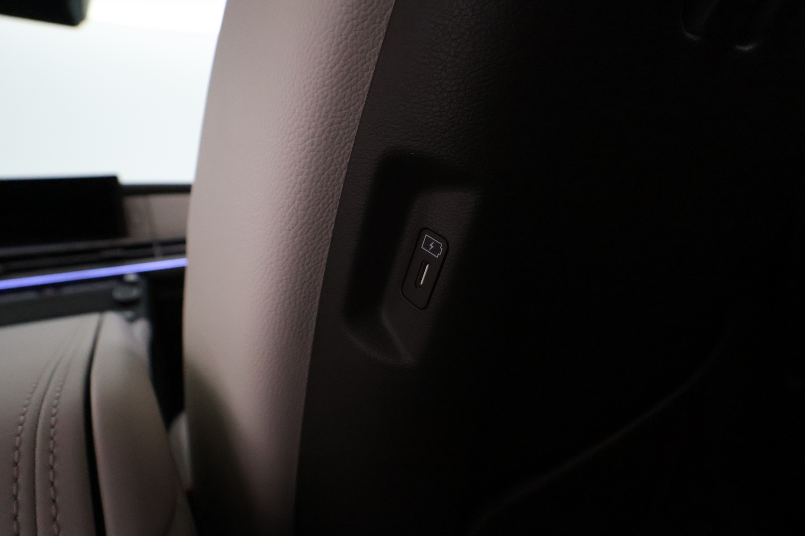 HYUNDAI Santa Fe 2025