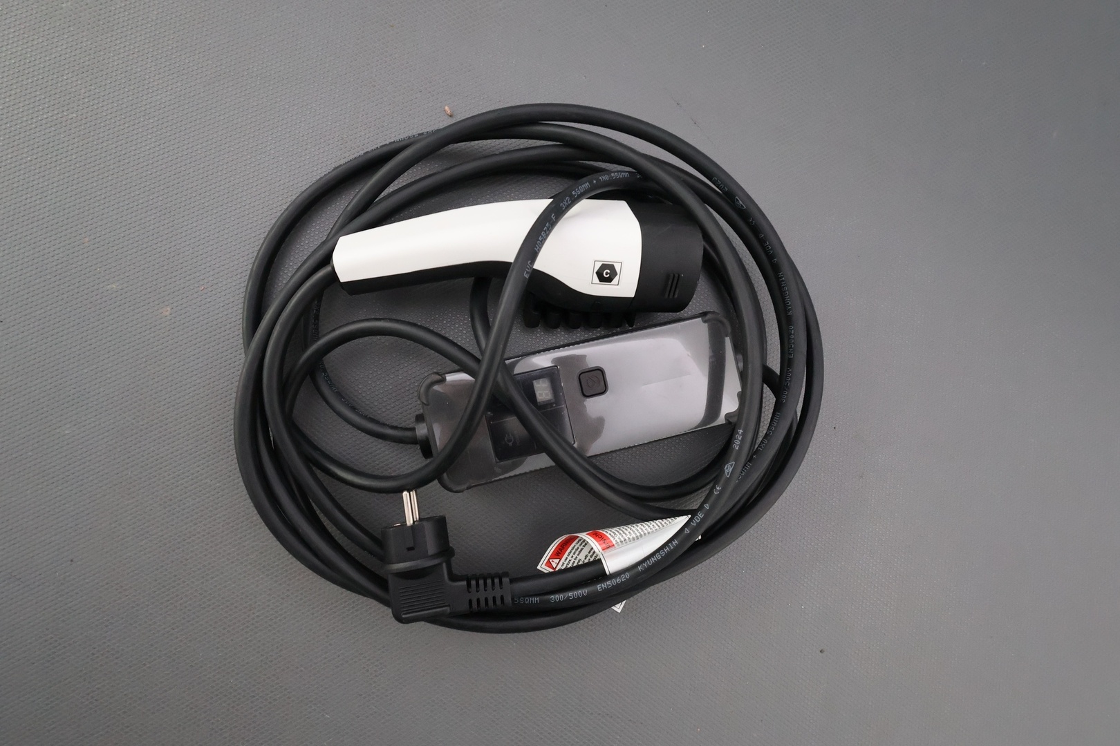 HYUNDAI Santa Fe 2025