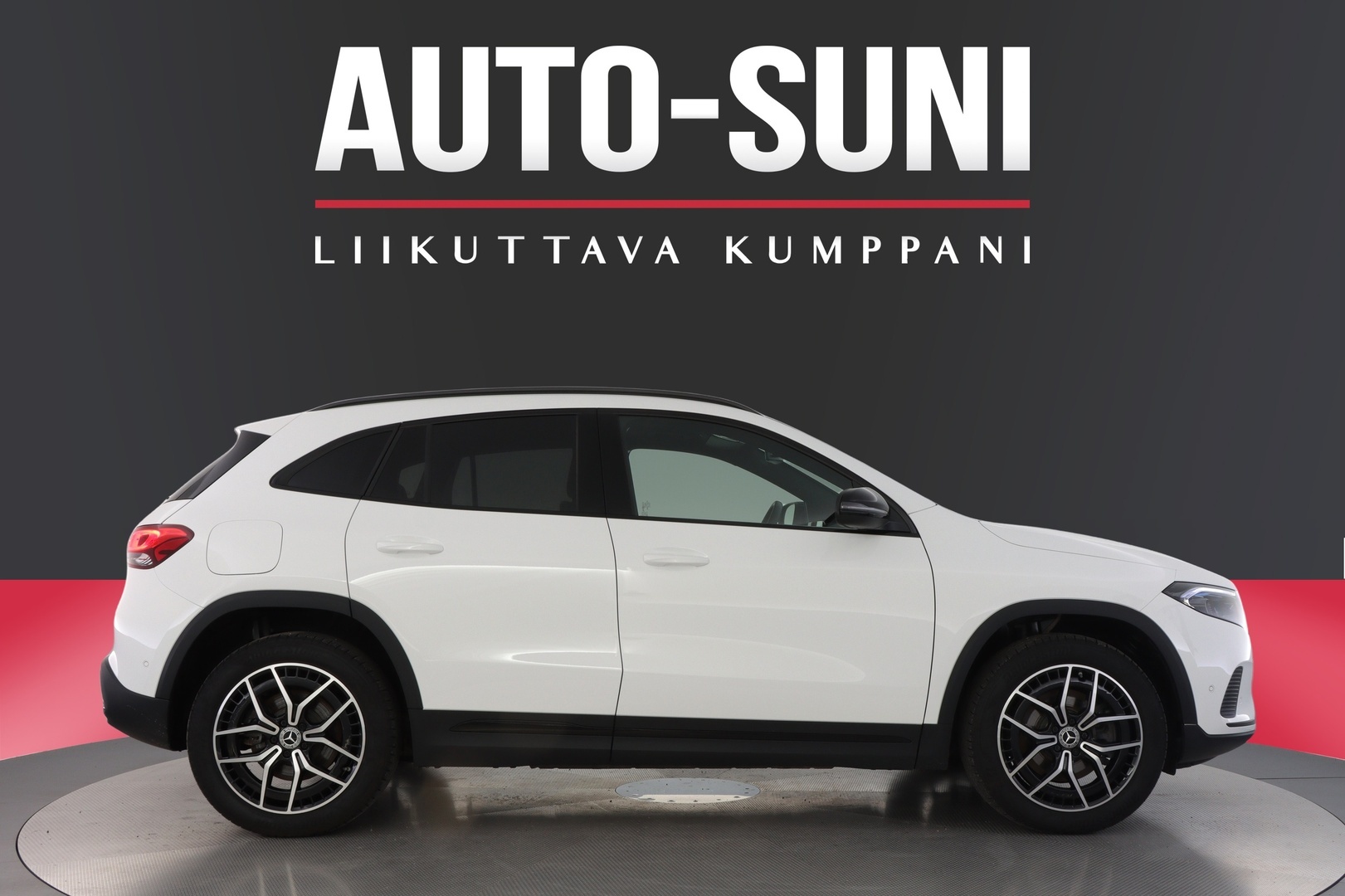 MERCEDES-BENZ EQA 2024