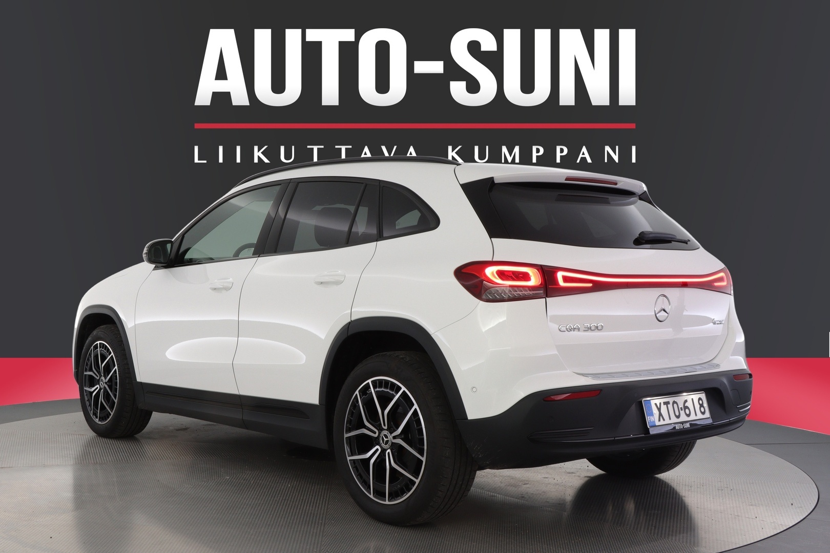 MERCEDES-BENZ EQA 2024