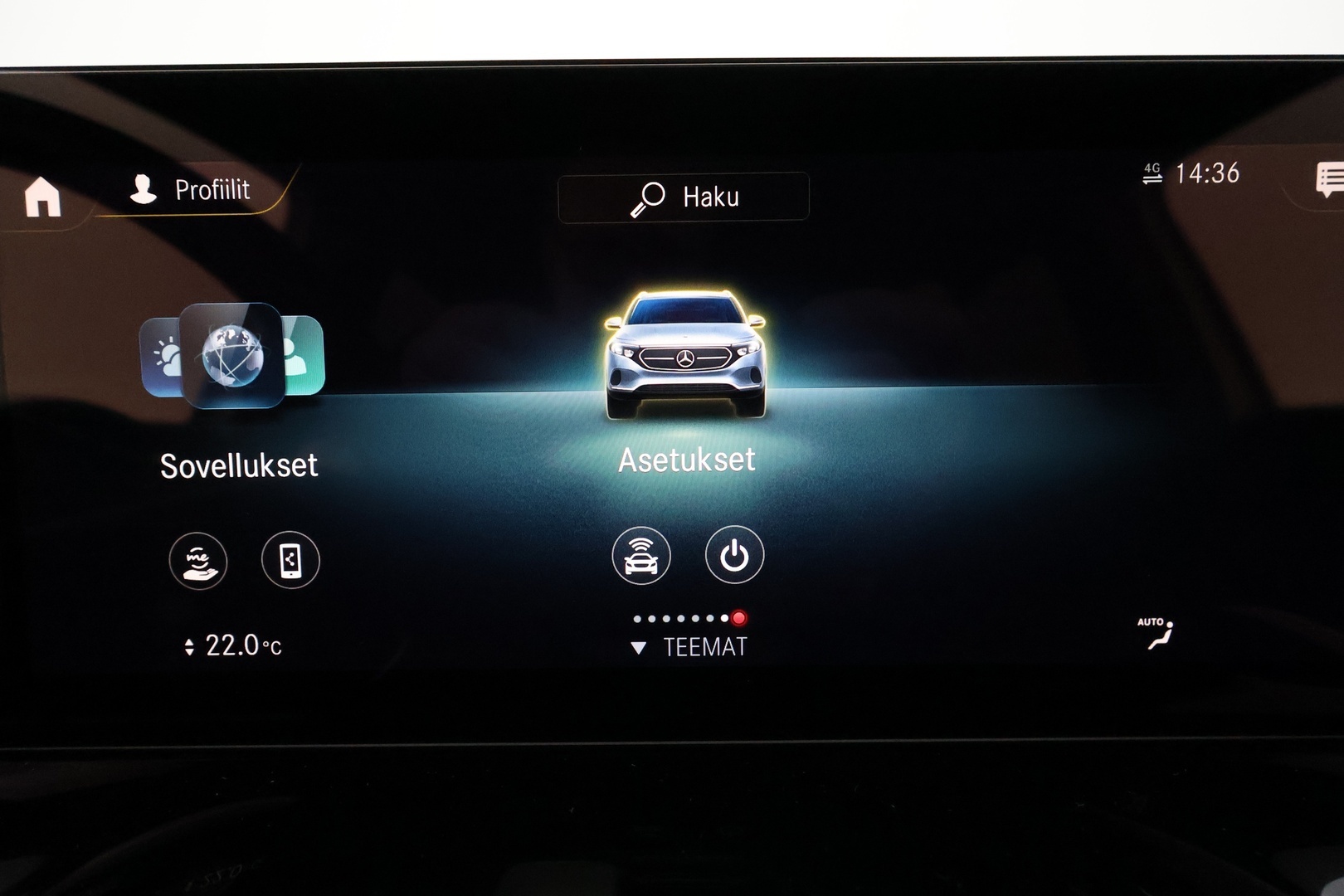 MERCEDES-BENZ EQA 2024