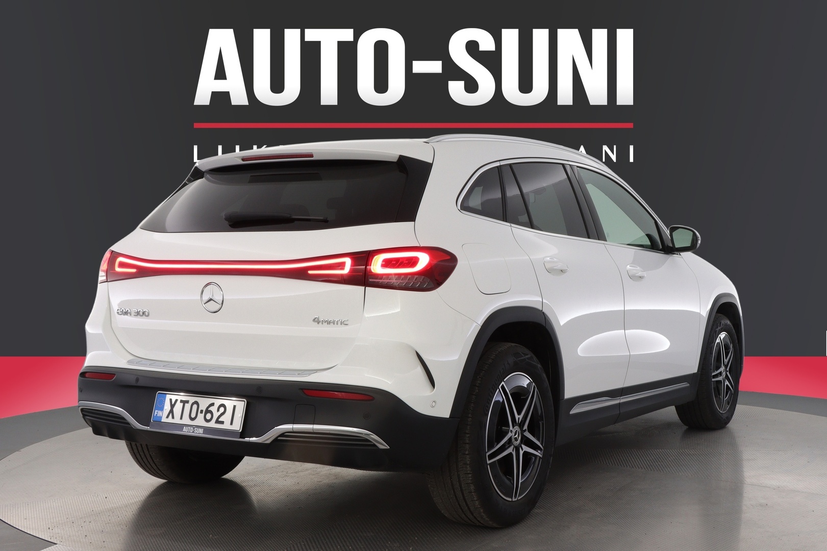 MERCEDES-BENZ EQA 2024