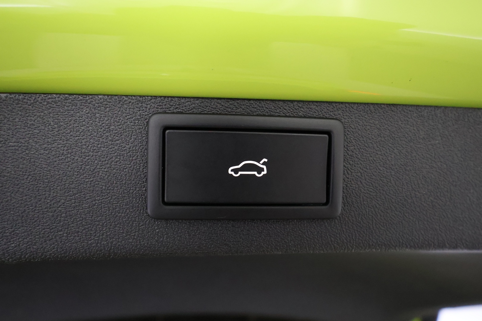 SKODA Enyaq 2025