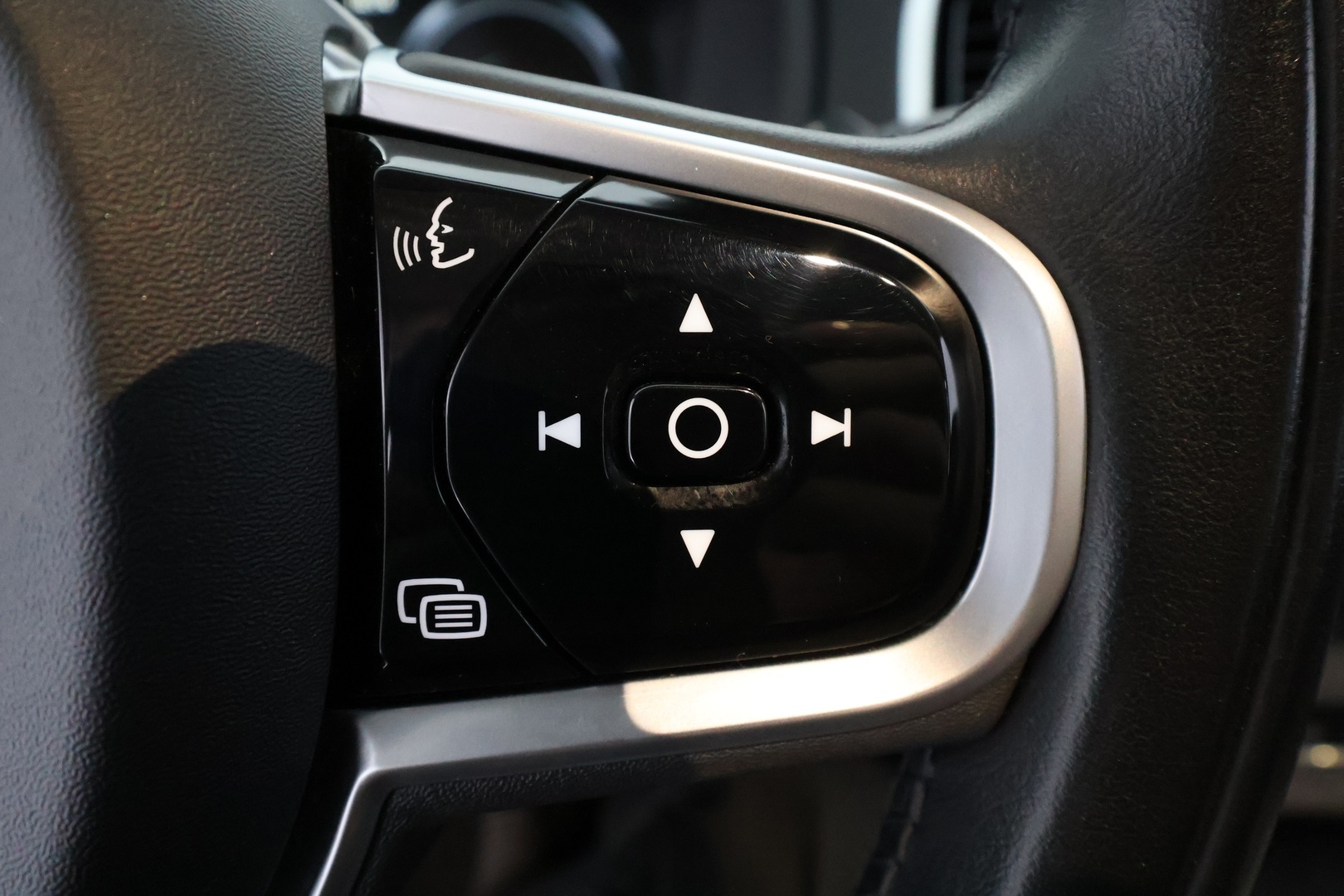 VOLVO XC90 2022