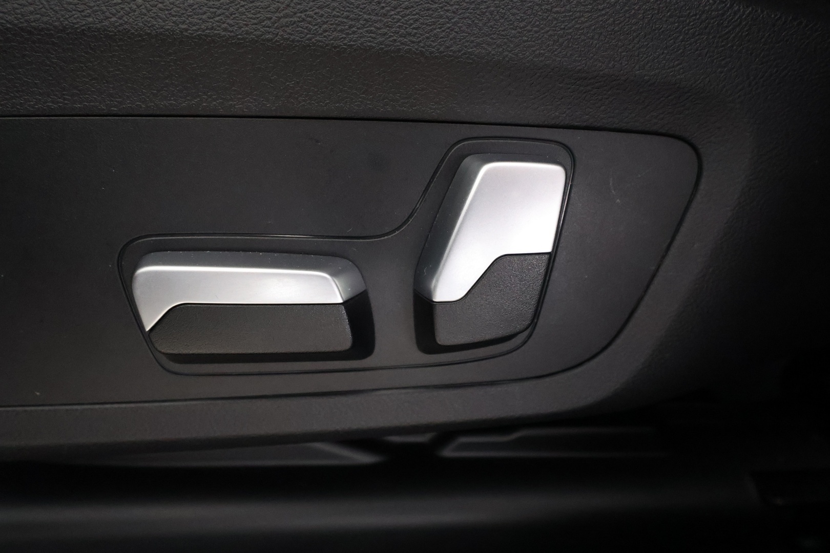 BMW iX3 2023