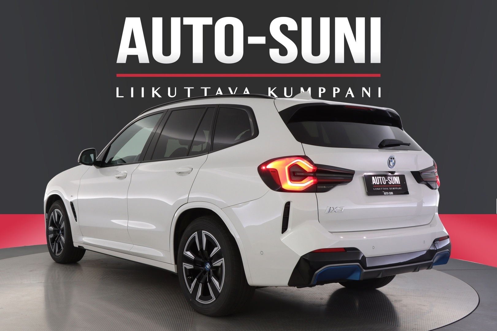 BMW iX3 2023