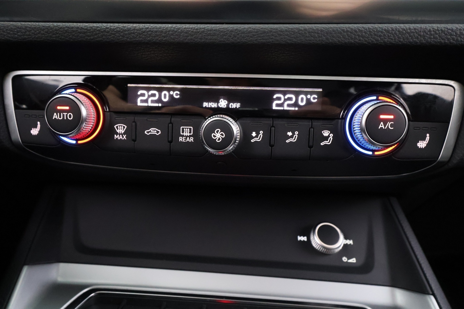 AUDI Q3 2020